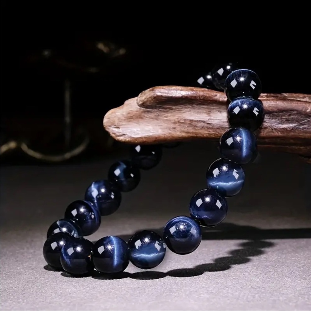 Gorgeous, high-quality blue tigers eye bracelets - Picture 4 of 9